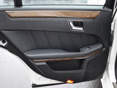Used 2011 Mercedes-Benz E 350 Sedan image 26