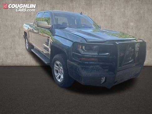 Used 2017 Chevrolet Silverado 1500 LT w/ All Star Edition AWD/4WD image 1