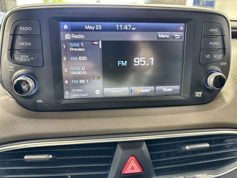 Used 2020 Hyundai Santa Fe SEL w/ Convenience Package FWD image 12