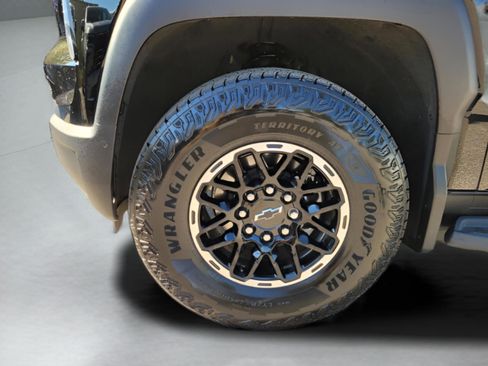 New 2026 Chevrolet Silverado EV Trail Boss image 34