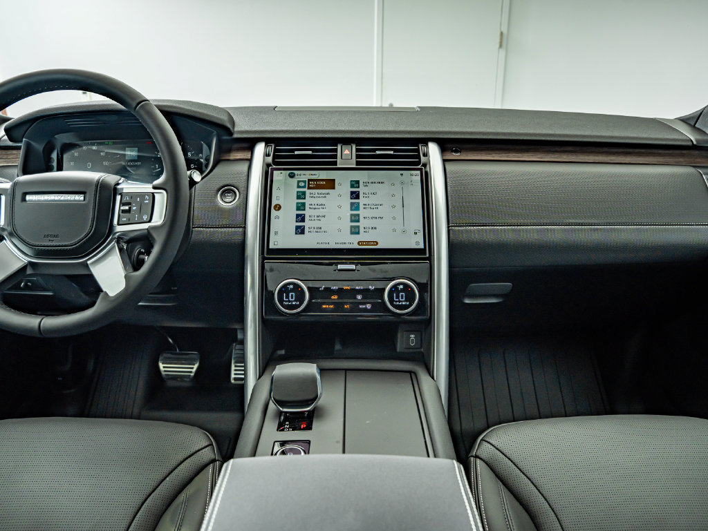 New 2026 Land Rover Discovery Dynamic SE AWD/4WD image 29