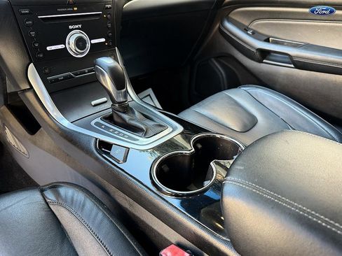 Used 2017 Ford Edge Titanium image 18