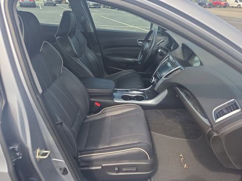Used 2018 Acura TLX V6 SH-AWD w/ Technology Pkg image 32