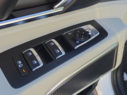 New 2025 Kia Telluride EX w/ EX Captain's Chair Package image 23