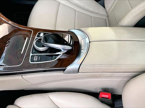 Used 2016 Mercedes-Benz C 300 4MATIC Sedan image 16
