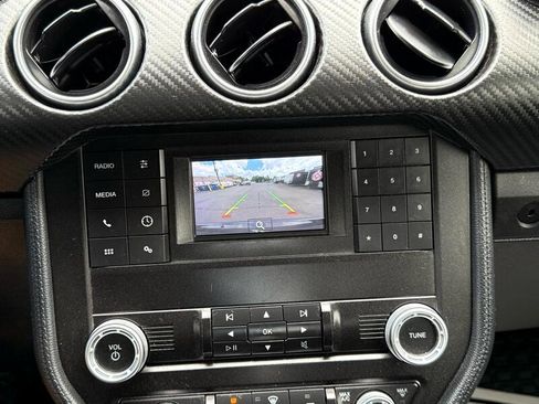 Used 2019 Ford Mustang Coupe image 37