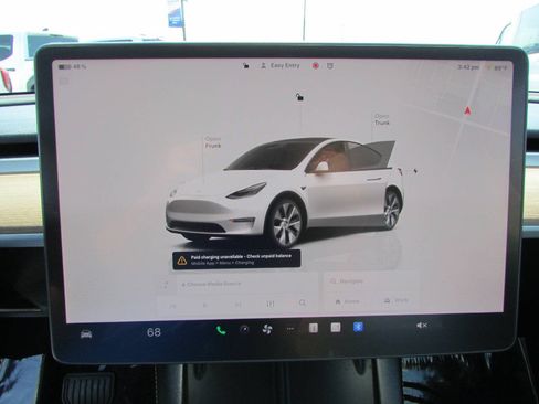 Used 2023 Tesla Model Y Long Range AWD/4WD image 23