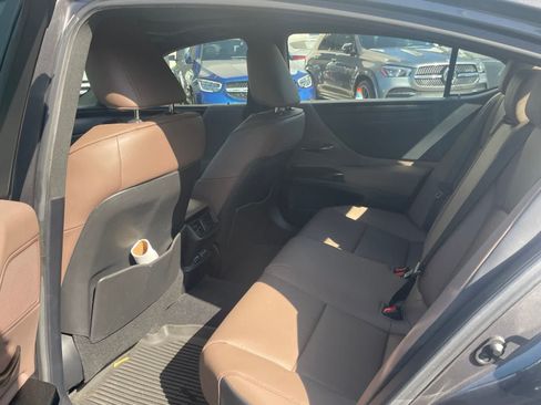 Used 2025 Lexus ES 350 w/ Premium Package FWD image 5
