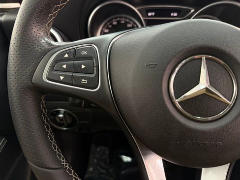 Used 2018 Mercedes-Benz CLA 250 image 13