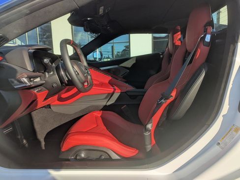 Used 2023 Chevrolet Corvette Stingray Premium Conv w/ Z51 Performance Package RWD image 19