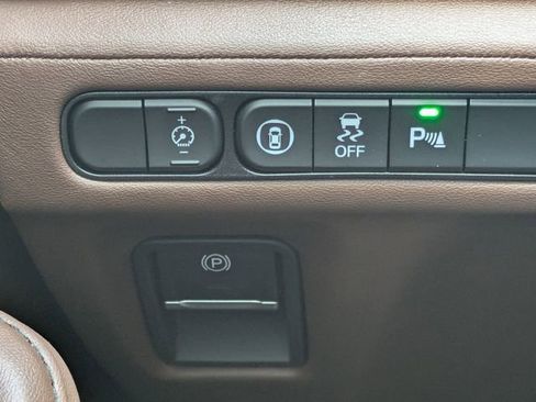 Used 2022 Acura MDX FWD w/ Technology Package image 32