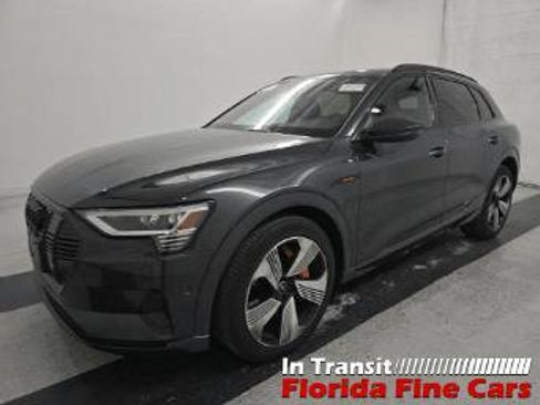Used 2022 Audi e-tron Premium Plus w/ Premium Plus Package image 1