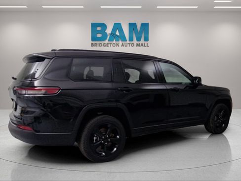 New 2025 Jeep Grand Cherokee L Altitude image 7