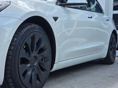 Used 2022 Tesla Model 3 Standard Range image 39