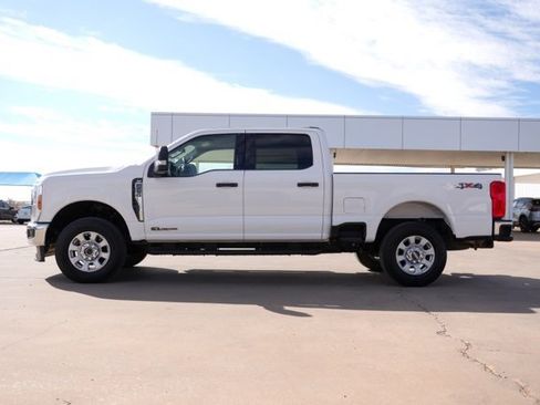 Used 2024 Ford F250 XLT image 7