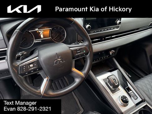 Used 2022 Mitsubishi Outlander SEL image 24