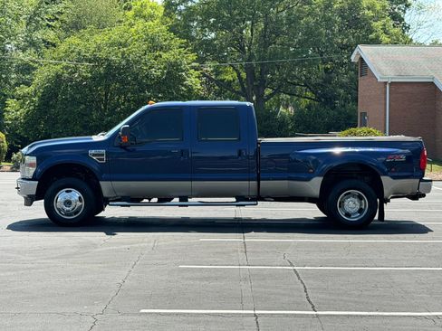 Used 2010 Ford F350 Lariat AWD/4WD image 2
