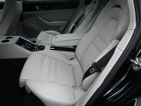 Certified 2023 Porsche Panamera 4S Executive AWD/4WD image 21