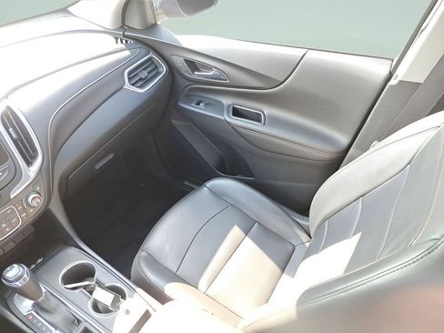 Used 2018 Chevrolet Equinox Premier image 13