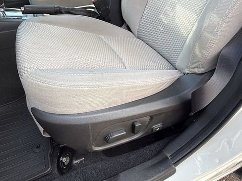 Used 2018 Subaru Forester 2.5i Premium AWD/4WD image 19