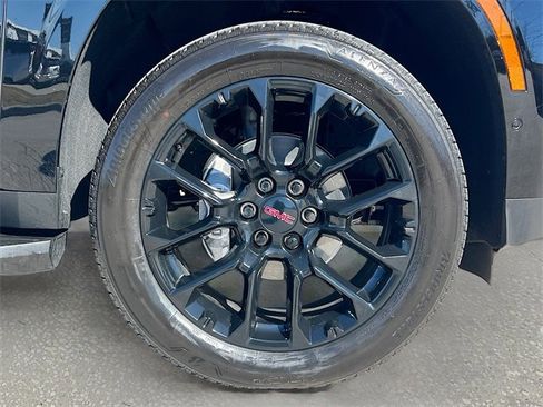 New 2026 GMC Yukon Elevation w/ Elevation Premium Package image 19