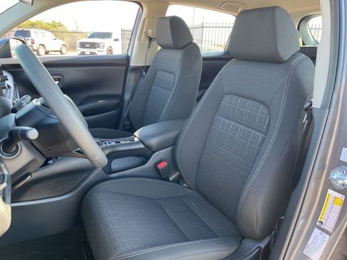 Used 2025 Honda HR-V LX image 23