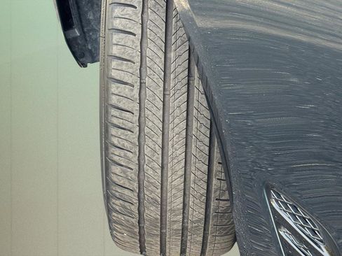 Used 2023 Genesis G70 3.3T w/ Sport Prestige Package image 11