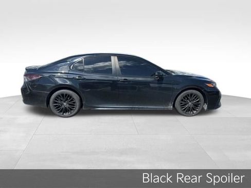 Used 2021 Toyota Camry SE image 8