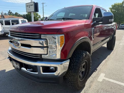 Used 2017 Ford F250 Lariat w/ Chrome Package AWD/4WD image 4