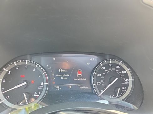 Used 2021 Toyota Highlander Limited AWD/4WD image 5