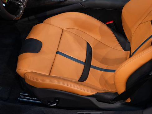 Certified 2025 Ferrari SF90 Spider AWD/4WD image 21