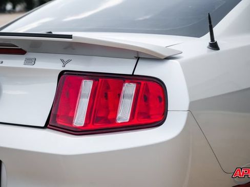 Used 2011 Ford Mustang Shelby GT500 w/ SVT Performance Pkg RWD image 53