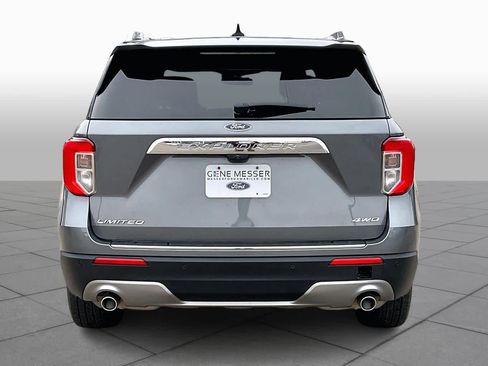 Used 2023 Ford Explorer Limited w/ Equipment Group 301A image 4