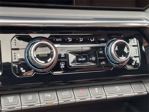 Used 2025 GMC Sierra 2500 Denali Ultimate w/ Max Trailering Package image 21