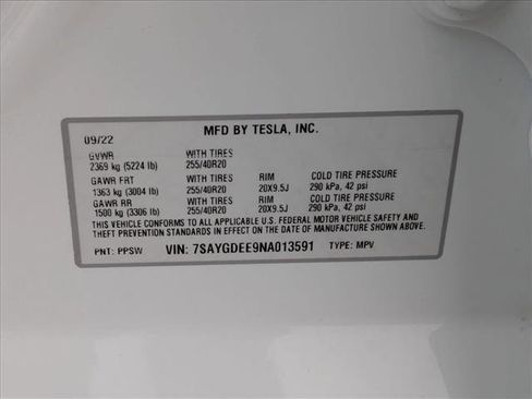 Used 2022 Tesla Model Y Long Range AWD/4WD image 25