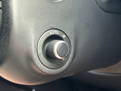 Used 2024 Jaguar F-PACE R-Dynamic S image 30