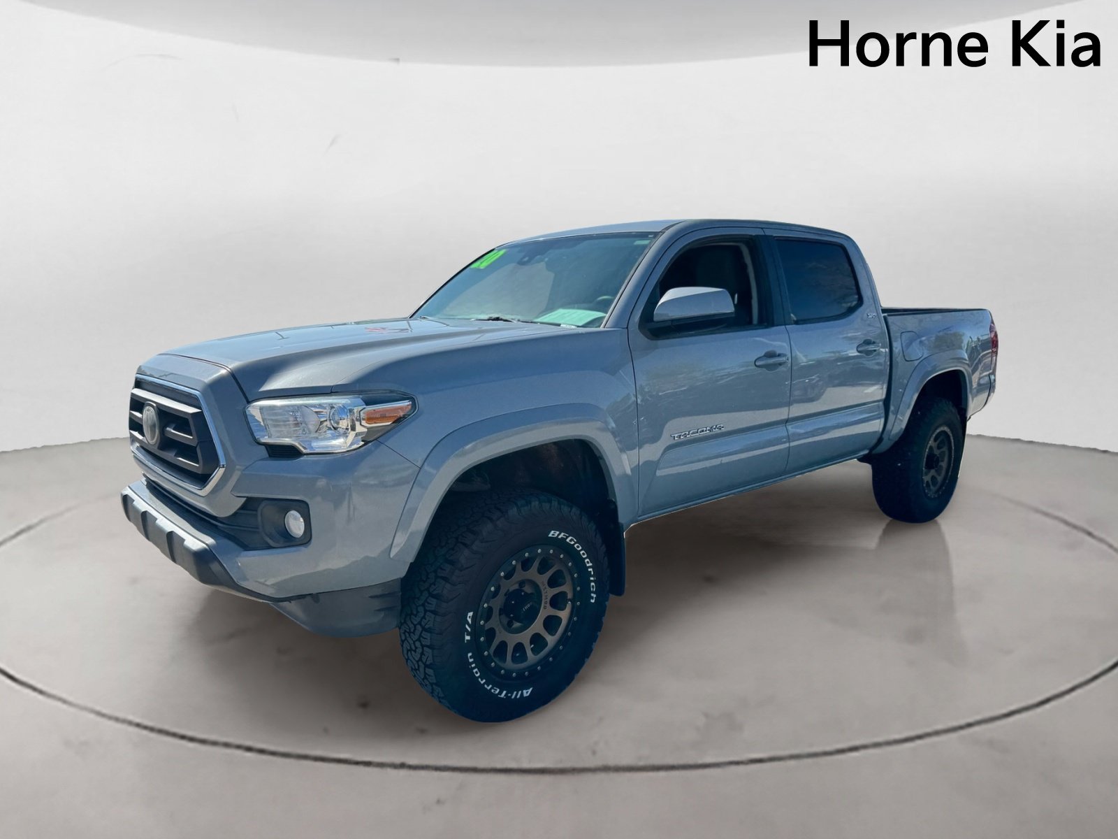 Used 2020 Toyota Tacoma SR5 RWD image 7