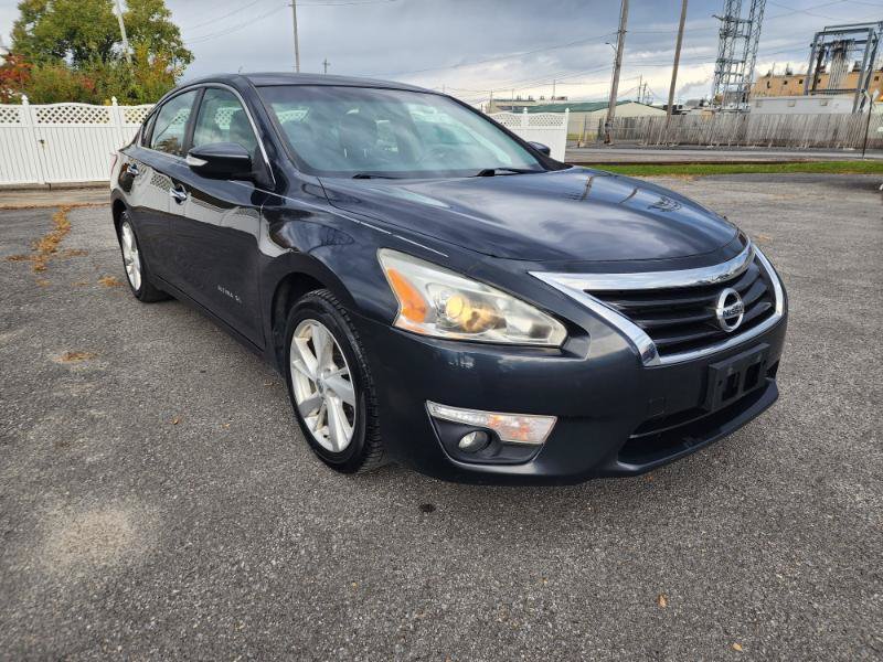 Used 2013 Nissan Altima 2.5 SL FWD image 12