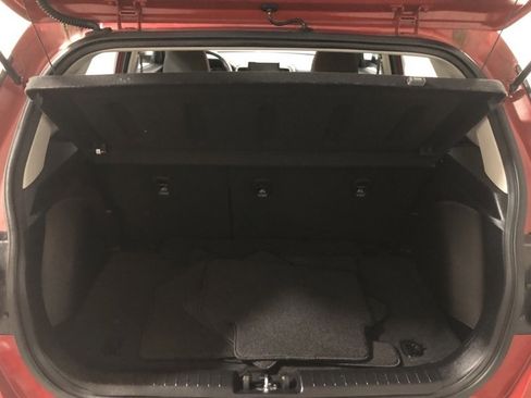 Used 2023 Hyundai Venue SEL image 8