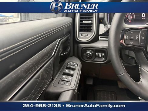 New 2026 RAM 3500 Limited AWD/4WD image 19