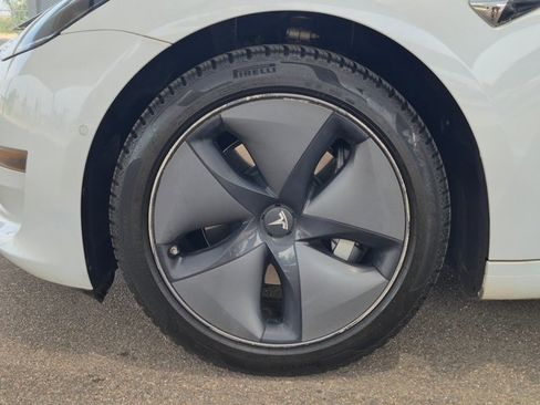 Used 2019 Tesla Model 3 Mid Range RWD image 23