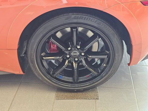 New 2024 Nissan Z Performance w/ Heritage Edition RWD image 8