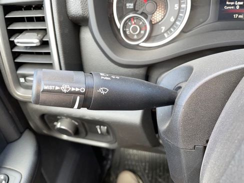 Used 2022 RAM 3500 Tradesman image 34