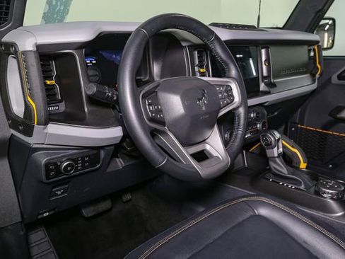 Used 2023 Ford Bronco Badlands w/ Sasquatch Package image 18