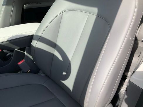 Used 2025 Hyundai Ioniq 5 SEL image 17