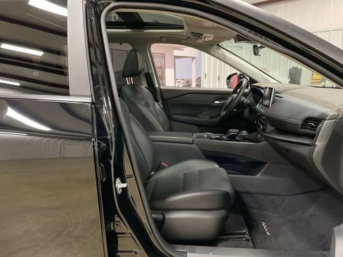 Used 2023 Nissan Rogue SV w/ SV Premium B Package FWD image 28