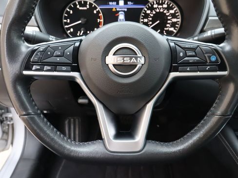 Used 2023 Nissan Altima 2.5 SL FWD image 12