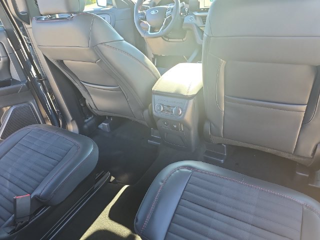 New 2027 Ford Explorer ST-Line w/ Premium Package AWD/4WD image 12