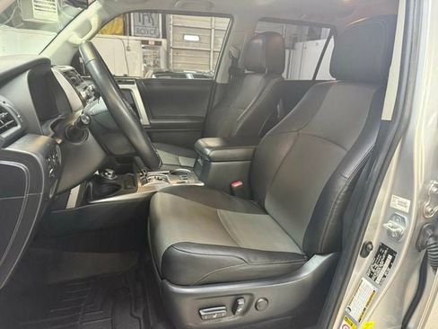 Used 2018 Toyota 4Runner SR5 Premium AWD/4WD image 22