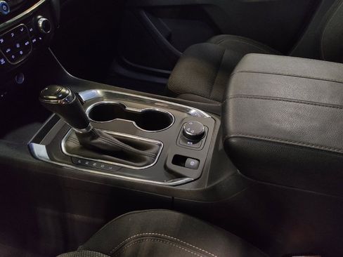 Used 2018 Chevrolet Traverse LT image 26